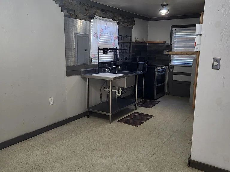 4057 Villa Ave — Photo 7