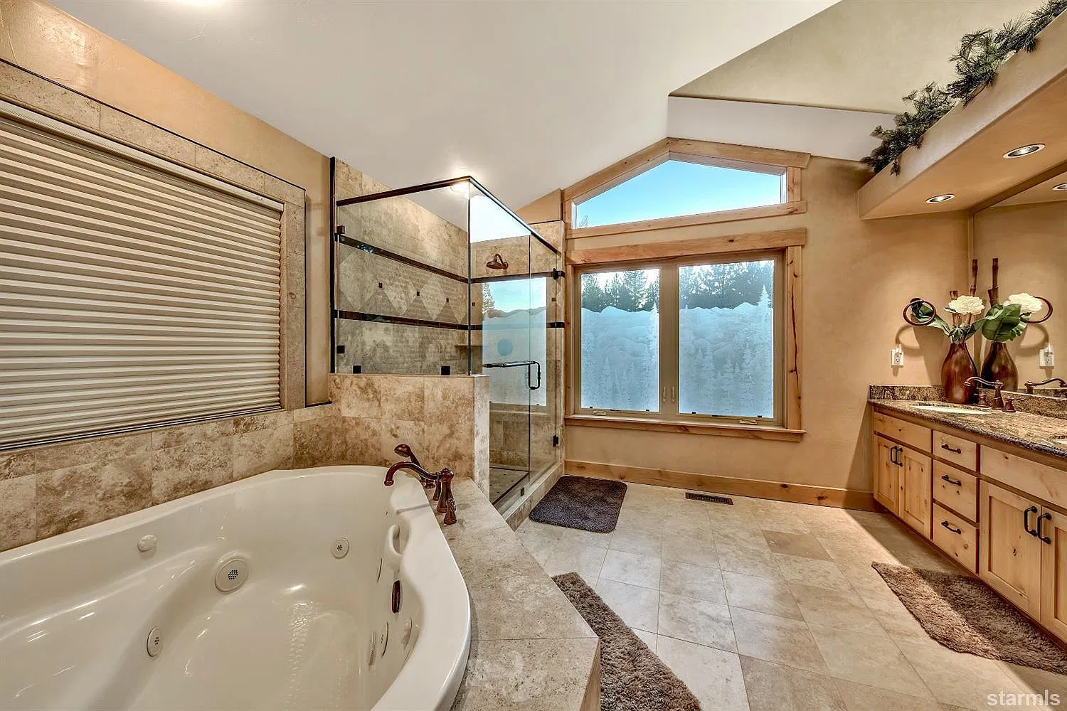 1488 Yakima Ct — Photo 3
