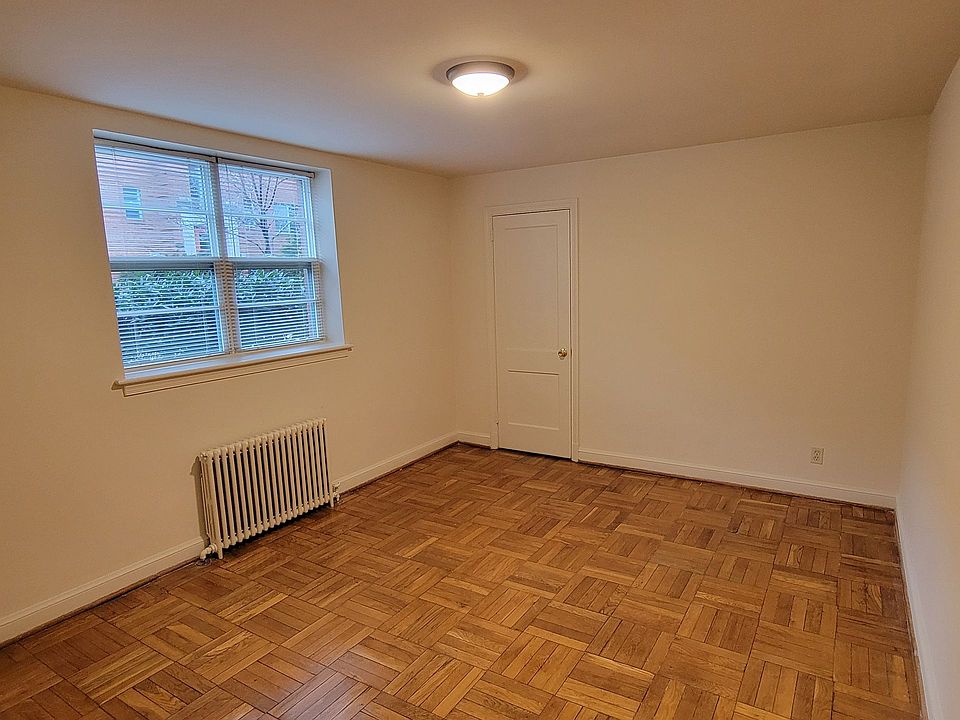 1st image of 1201 N Courthouse Rd APT 1-A