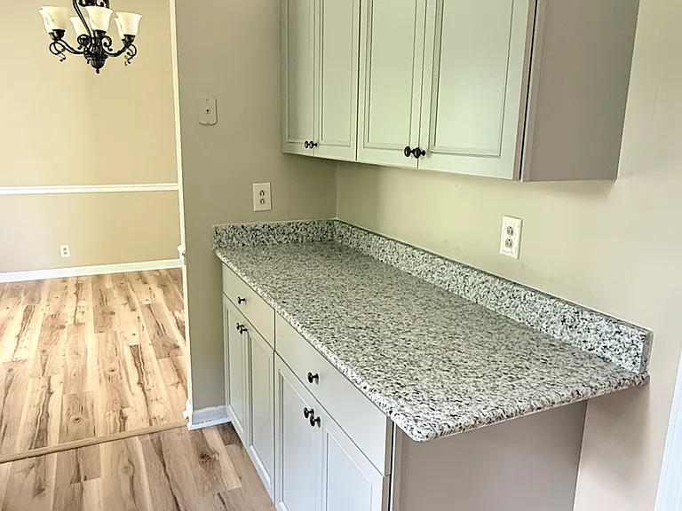 602 Blackburn Dr — Photo 7