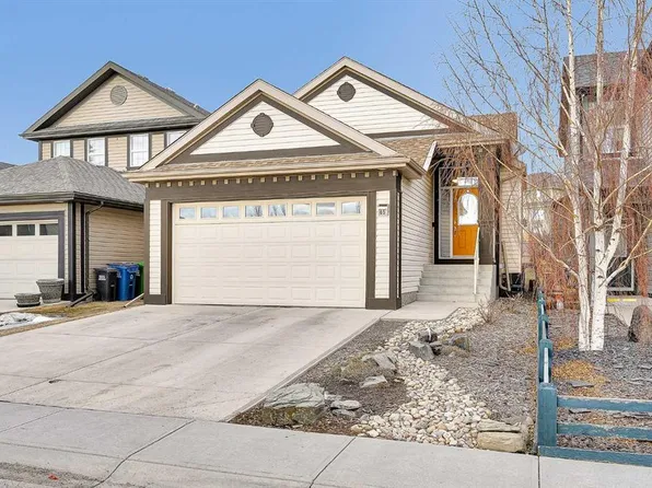 65 S Sunset Hts, Cochrane, AB T4C 0C7