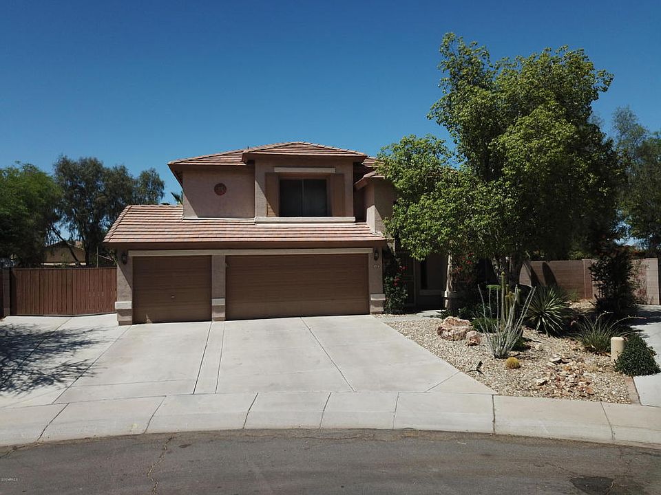 1st image of 3625 N 103rd Dr