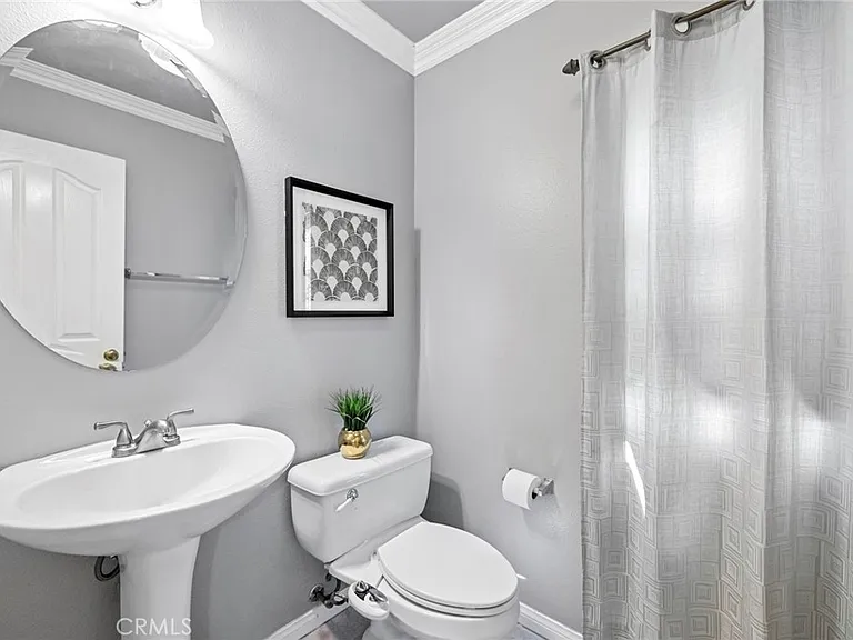 74 Linhaven — Photo 10