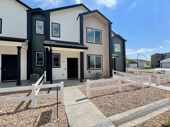 3904 Cascades St, Evans, CO 80620