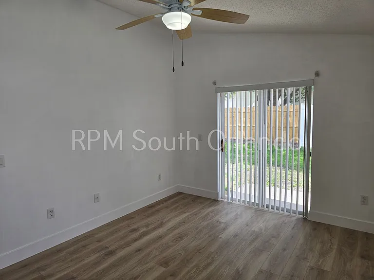 1732 Brook Hollow Dr — Photo 9
