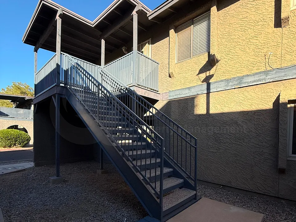 286 W Palomino Dr #56
