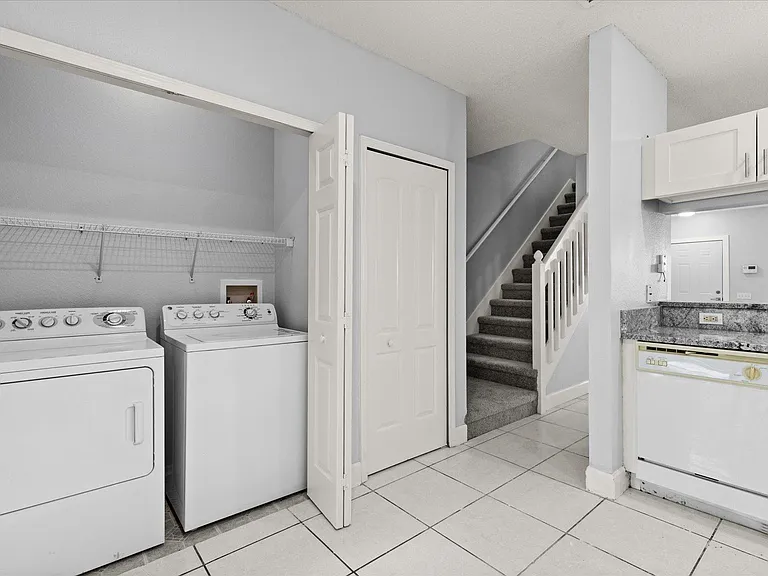 29924 Playa Del Rey Ln — Photo 6