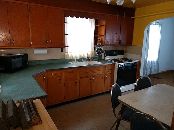 5th image of 559 Lakeview Dr
