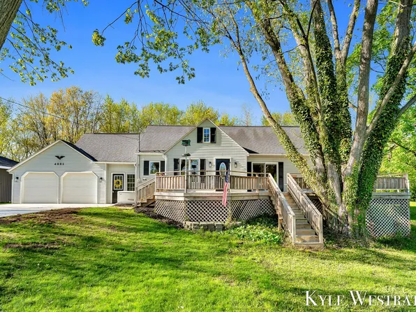 4881 146th Ave, Holland, MI 49423