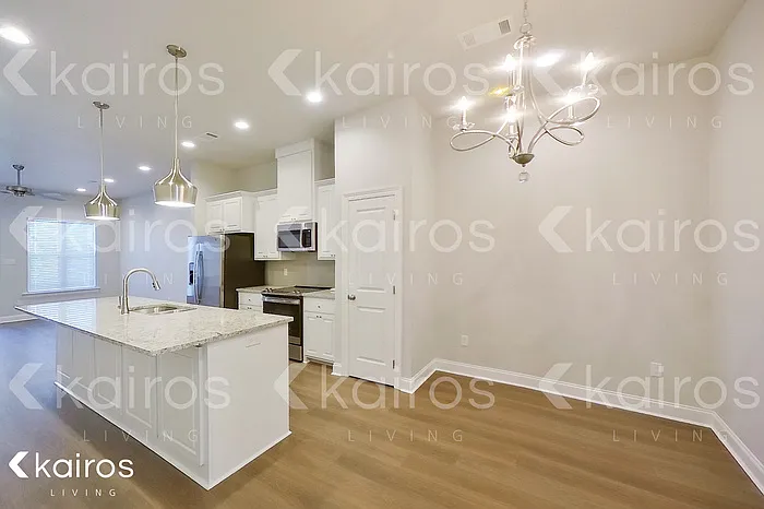 15631 Boothy Ln — Photo 5