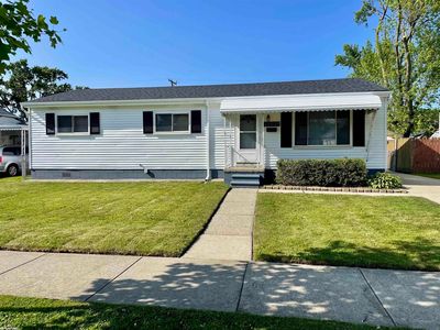 22521 Stephens St, Saint Clair Shores, MI, 48080