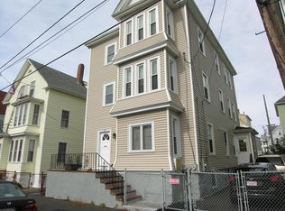 25 Winsor St #3, New Bedford, MA 02744