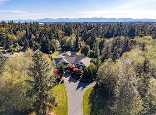 1063 Kincora Ln, Comox Valley, BC V9M4C5