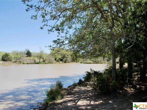 2990 County Road 394, Shiner, TX 77984