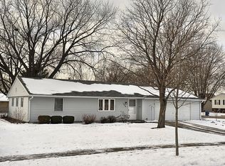 1350 Post Rd, Aurora, IL 60506