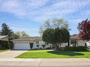 900 Ehrhardt Dr, Lodi, CA 95240
