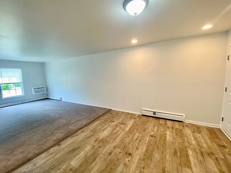 504 Saint Johns St — Photo 41