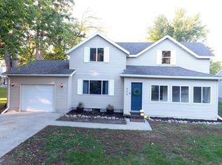 220 2nd St NE, Blooming Prairie, MN 55917