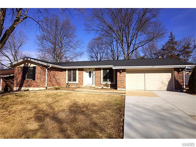 1139 Villaview Dr photo 1