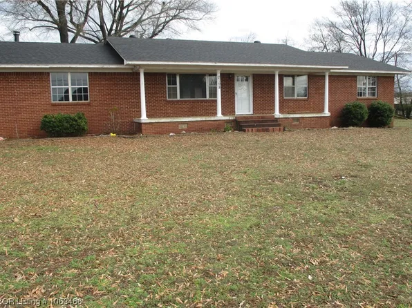 2198 N 5th St, Paris, AR 72855