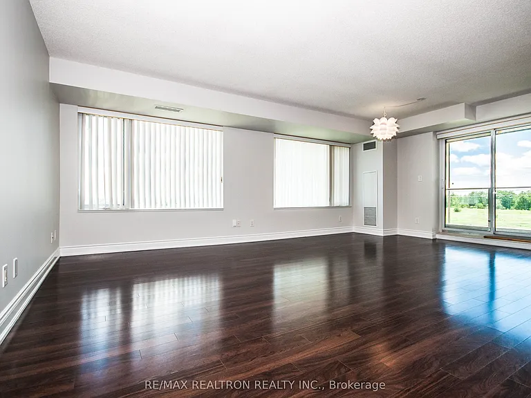 253 S Park Rd #702 — Photo 17