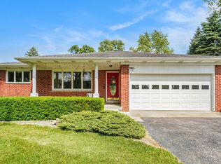 9591 Moon Rd, Saline, MI 48176