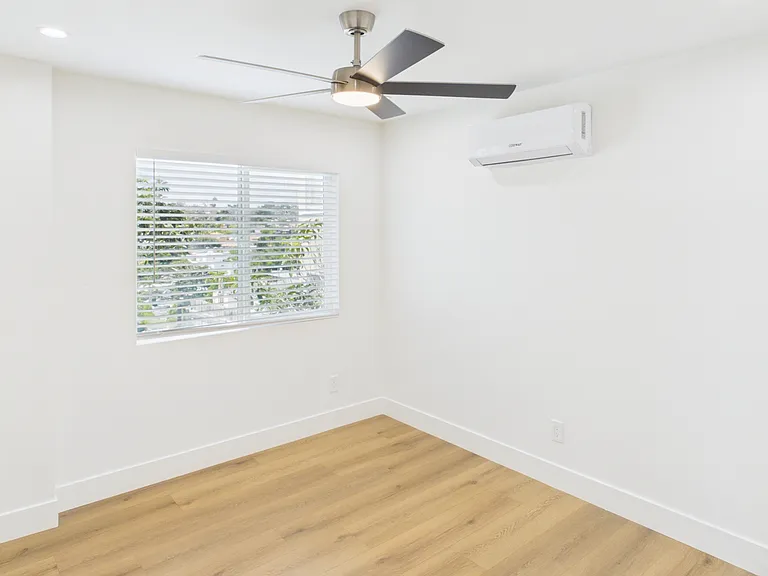 1126 W Redwood St — Photo 19