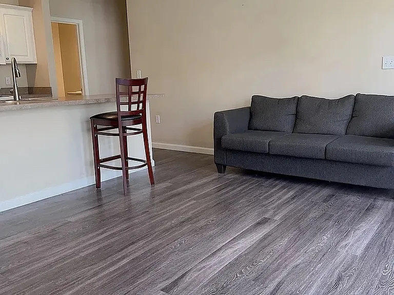 1903 N Lincoln Ave — Photo 8
