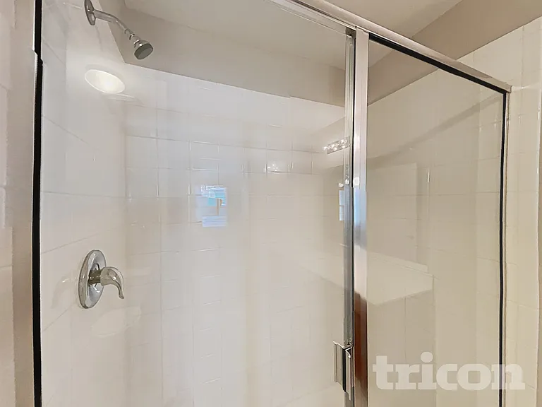 2511 Glen Hollow Dr — Photo 26