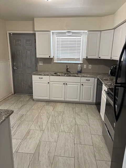 3 bed, 1449 sqft, $1,300 — Photo 3