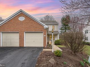 121 Pentail Dr, Lancaster, PA