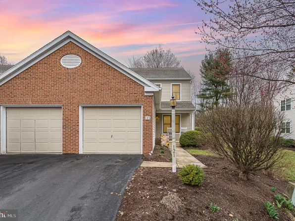 121 Pentail Dr, Lancaster, PA 17601