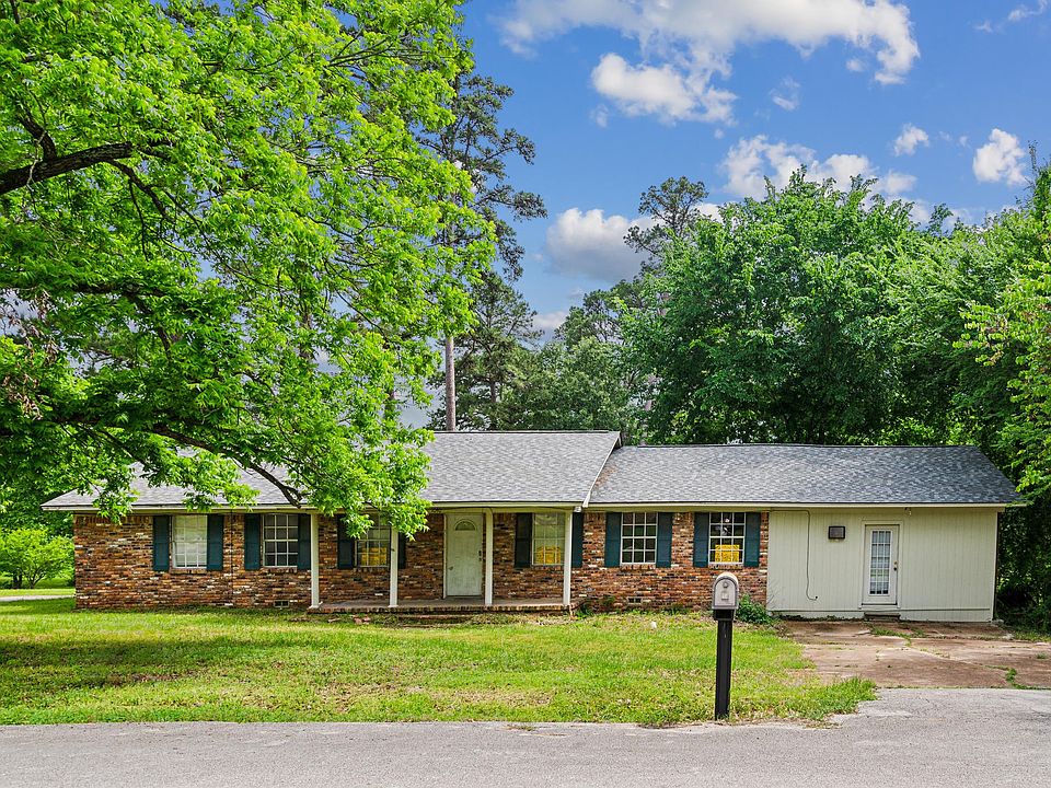 1st image of 1040 Emily Ln