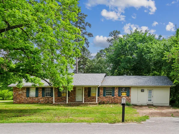 1040 Emily Ln, Mineola, TX 75773