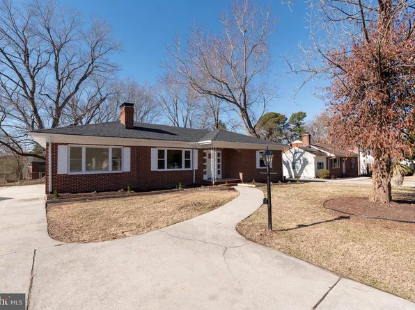 21408 Robertson Ave, South Chesterfield, VA 23803