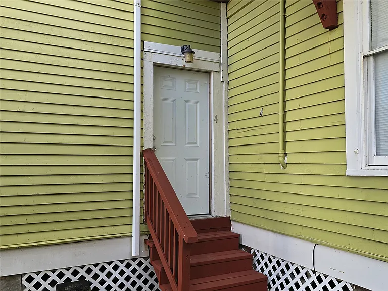 1614 Market St #4 — Photo 3