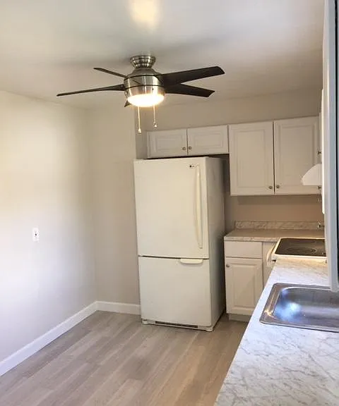 1024 Grovehill Rd — Photo 3