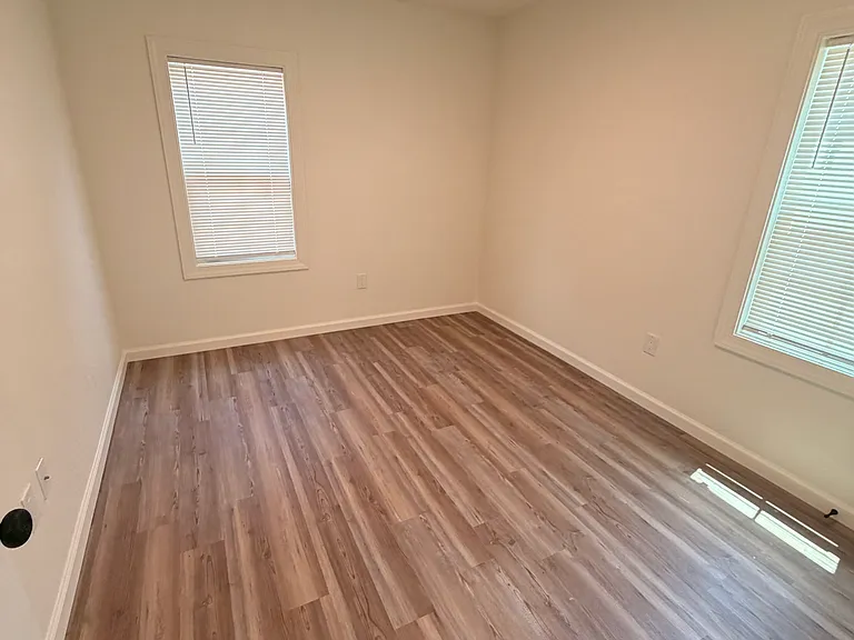 310 W Mimosa Dr — Photo 13