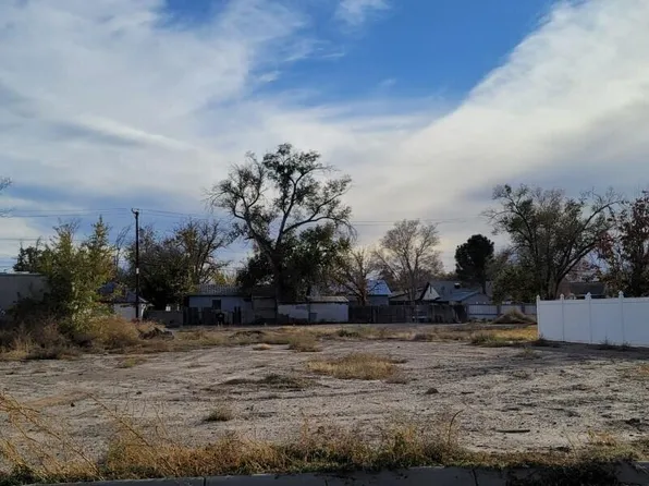 221 Arizona St, Belen, NM 87002