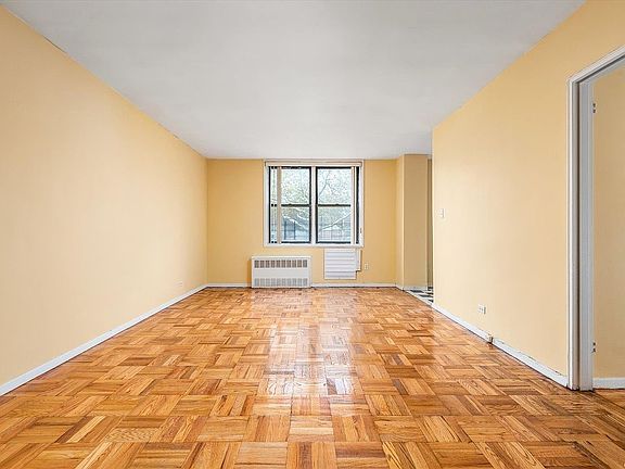 3rd image of 84 164th Ave