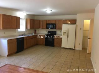 1841 Hammond St APT 5, Hermon, ME 04401