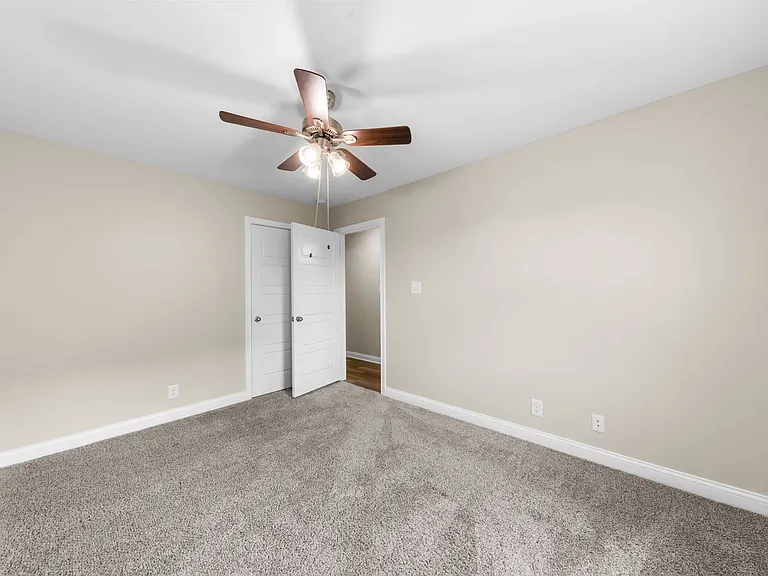 840 Lillian Grace Dr — Photo 23