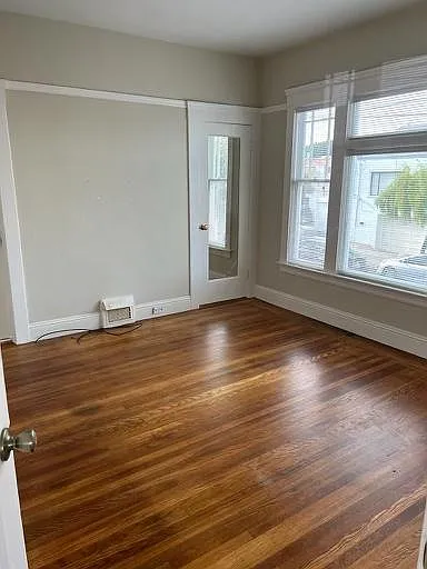 500 Templeton Ave — Photo 13