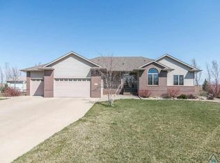 46782 Valerie Pl, Tea, SD 57064