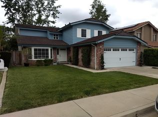 61 Bluecoat, Irvine, CA 92620