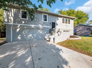 605 Fairview Ave, Newton, KS 67114