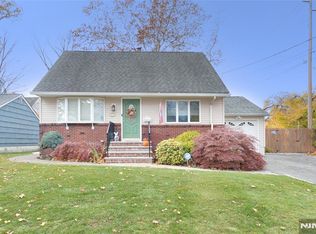 10-06 Essex Pl, Fair Lawn, NJ 07410