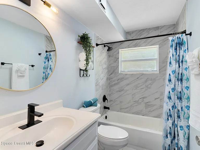 1031 Park Dr #5 — Photo 13