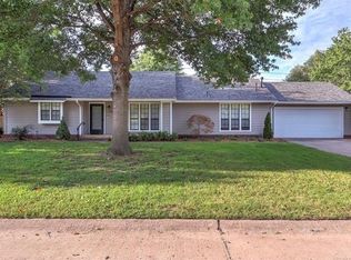 1205 W Quinton St, Broken Arrow, OK 74011