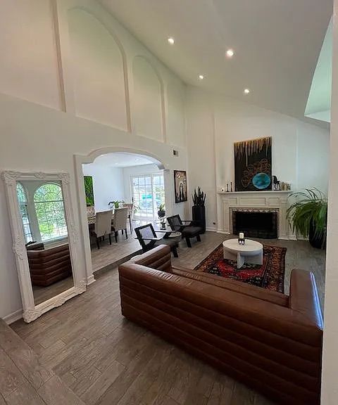 5728 Ridgebrook Dr — Photo 6